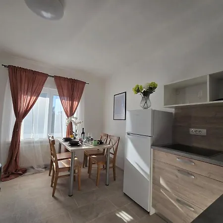 Апартаменты Barje Ii, Bright&sunny, Private Parking *