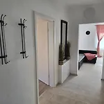 Barje Ii, Bright&sunny, Private Parking Apartamento
